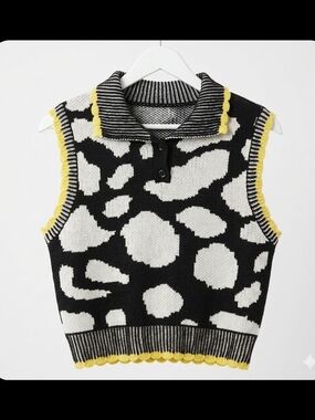 Sleeveless Black and White Leopard Knit Polo Vest with Yellow Trimp2p18  Lomg 20